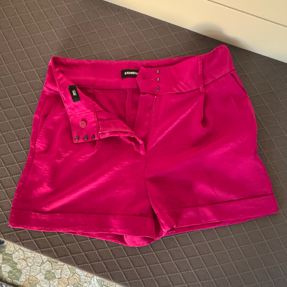 Express Shortie Super High Rise Vibrant Pink Shorts, Women’s 10